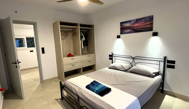 Nina Apartment with Wi-Fi and Air Conditioning for Holidays