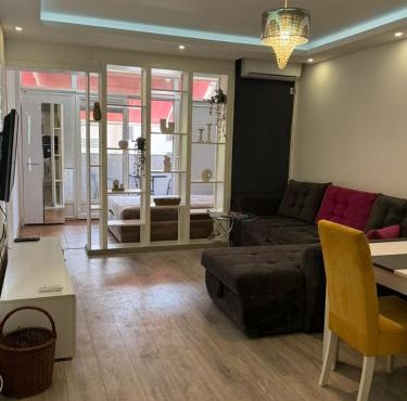 Nora's Nest Central Budva
