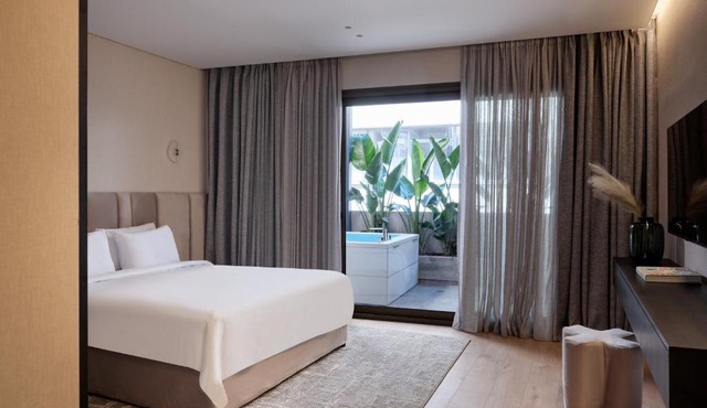 Nur Outline Aparthotel