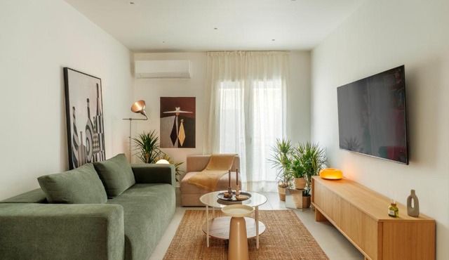 O-85 Modern Boutique Apartment in Patras Centre
