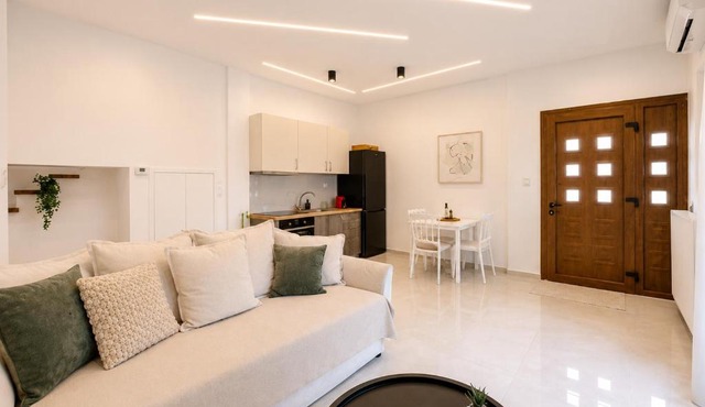 Oasis Acropolis Serres Parking EV Next to Center