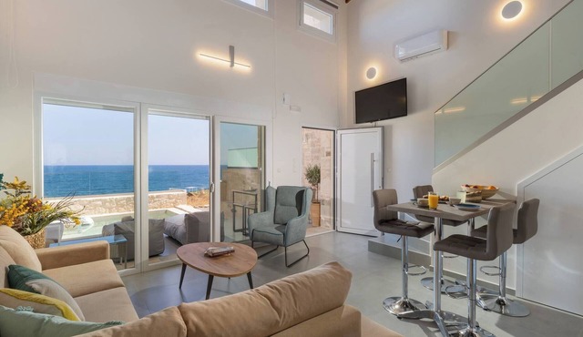 OceanEye Suites - Aura in Panormo