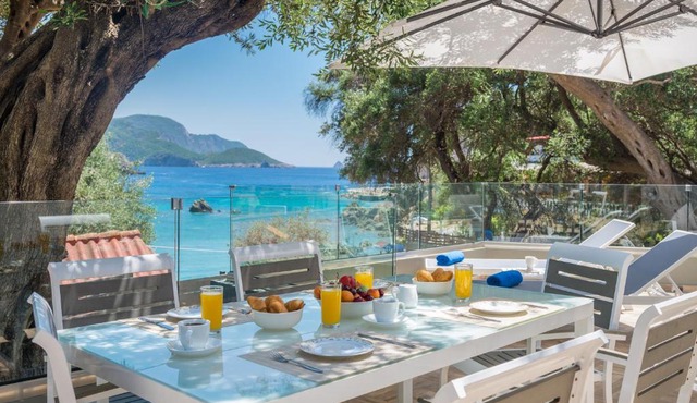 Odysseus Villa