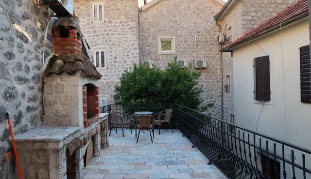 Old Risan Apartment