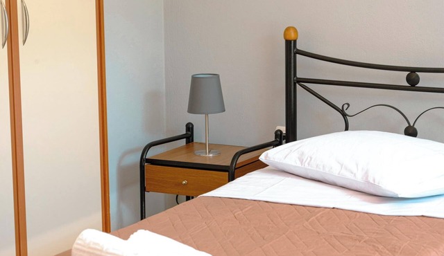 OLIA APARTMENTS LYGIA
