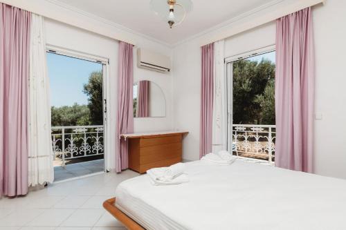 Olive yard house in Lithakia