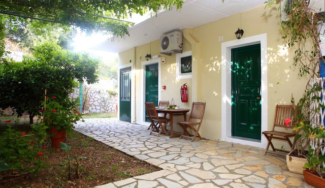 One Bedroom 8 Apartment with Garden View, Wi-Fi, and Air Conditioning in Lefkada Municipality
