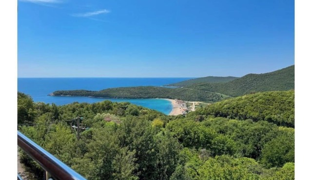 One-bedroom Apart, with panoramic view, Prijevor