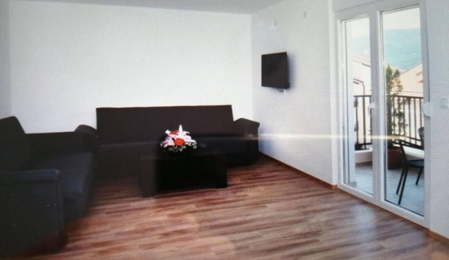One Bedroom Apartment 4