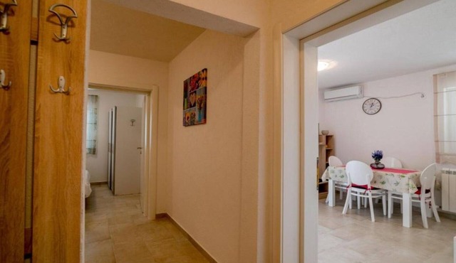 One Bedroom Apartment with Balcony and Sea View 2