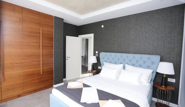 One bedroom Apartment with Sea View and Terrace