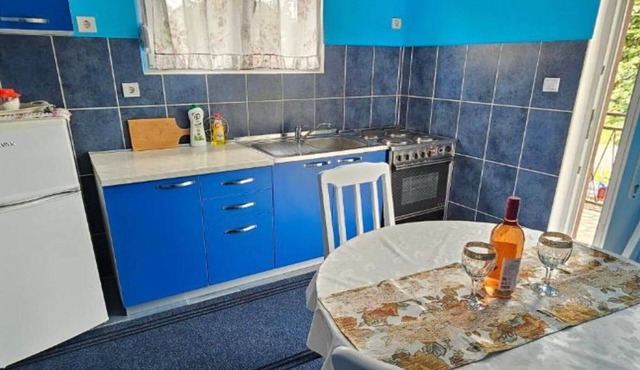 One Bedroom Apartment 1