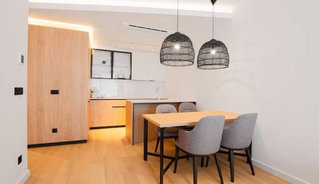 Onia Luxury