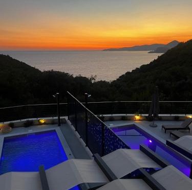 Orange Tree Pool Villas - Sea View and Private Pool