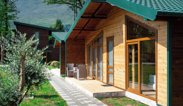 Oria Luxury Holiday Home w/Shared Pool & Sauna