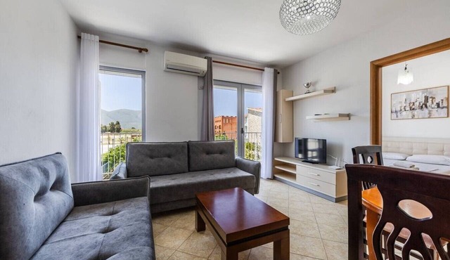 Orikum Beachside Retreat | Apartment 2 by PikHost in Orikum