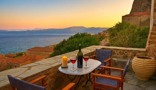 Pablito House-Seaview Monemvasia Nests