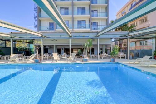 Palace Hotel Athens Riviera in Athens