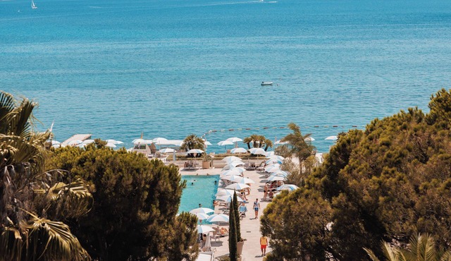 Palmon Bay Hotel & Spa