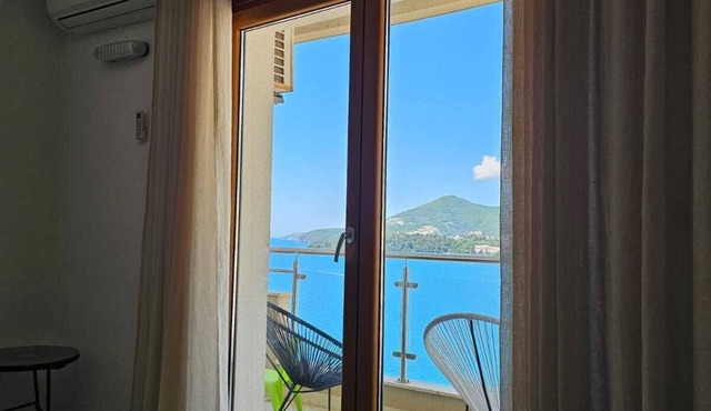 Panoramic Sea View 2BDR Apartment in Becici