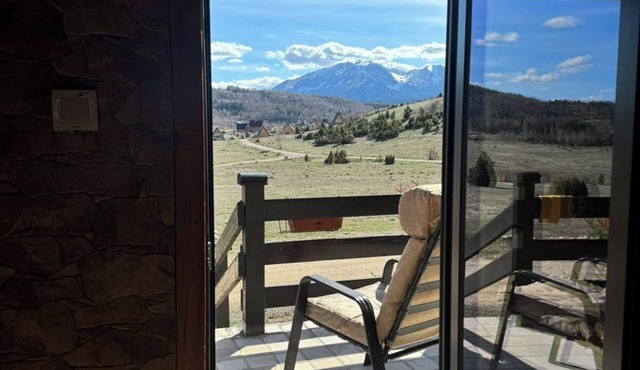 Peaceful Cabin with Mountain View - Ideal for Families!