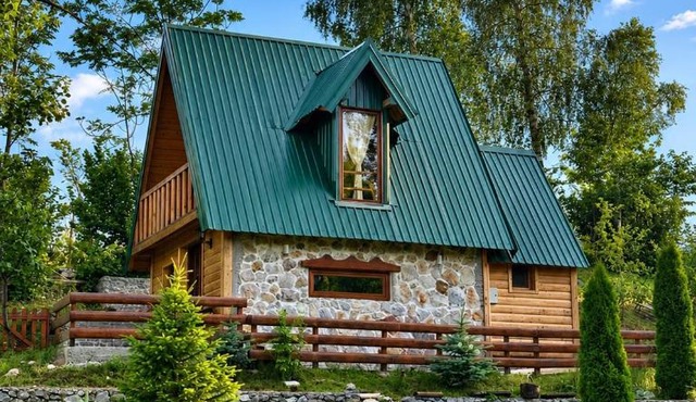 Peaceful Mountain Cabin Escape