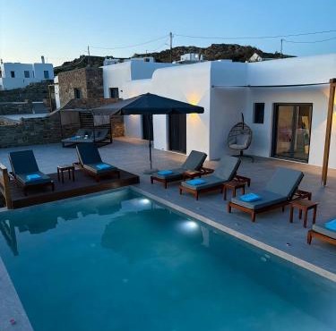 Pearl of Mykonos
