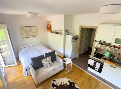 Pela's Apartment