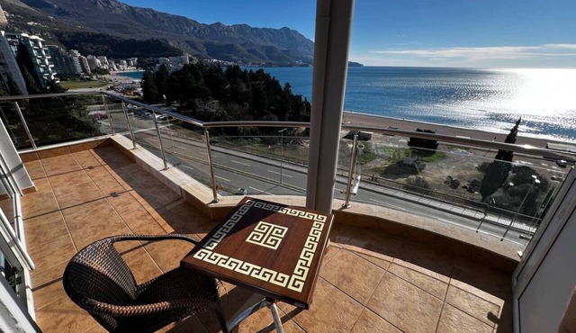 Penthouse Beccici Apartament