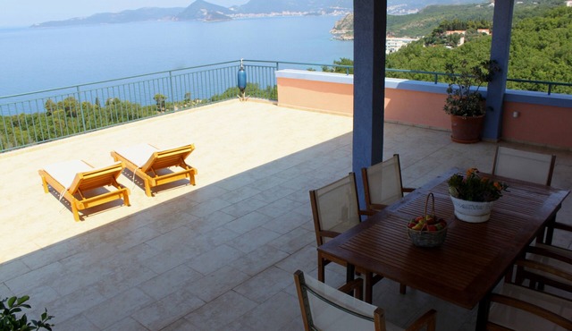 Penthouse,two bedroms,two bathrooms,sea view ,140 m2,Pool