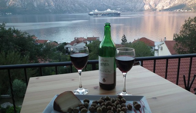 Penthouse with stunning views across Kotor Bay