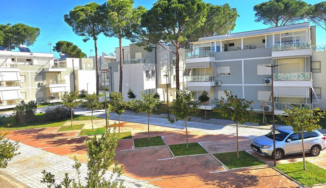 Perla Resort Holiday Homes 200, Lalzit Bay, Albania