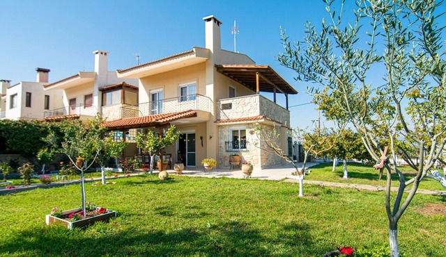 Phaethon Maisonette by TravelPro Services - Nea Moudania Hakidiki in Moudania