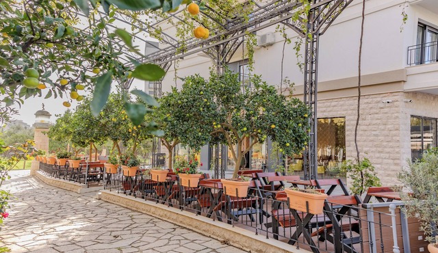 Pharos Hotel