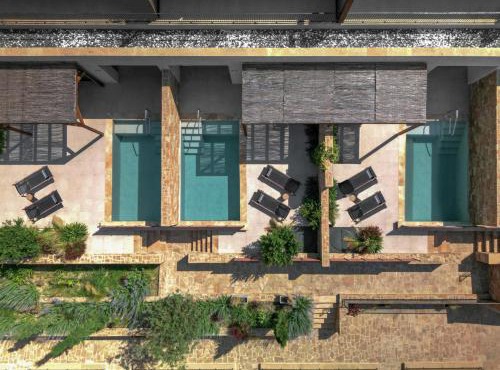 Pnoes Luxury Suites