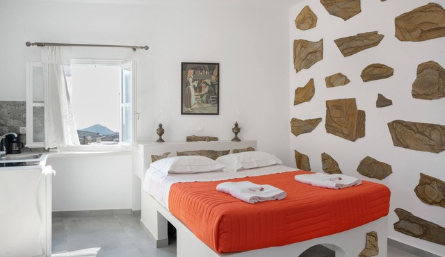 Politimi's Studio N4 Apartment with Mountain View, Wi-Fi, and Air Conditioning in Amorgos