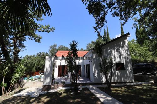 Pool Villa Topla