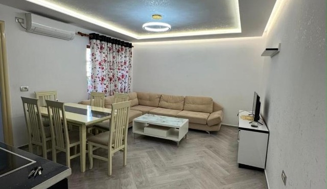 Prestige Apartment Fier