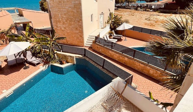 Quest Star Villa - 20meters to beach. Sleeps 8. in Chania