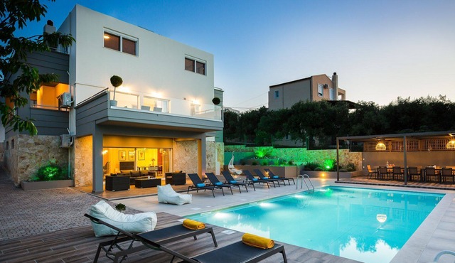 R 1222 Sofronio’s Villa Aelia With Swimming pool, Grill area & Garden View in Nerokouros