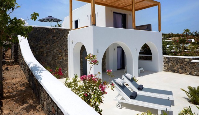 R 1473 Ammos with Bottle of Wine upon Arrival, Pool View & Soundproof Windows.