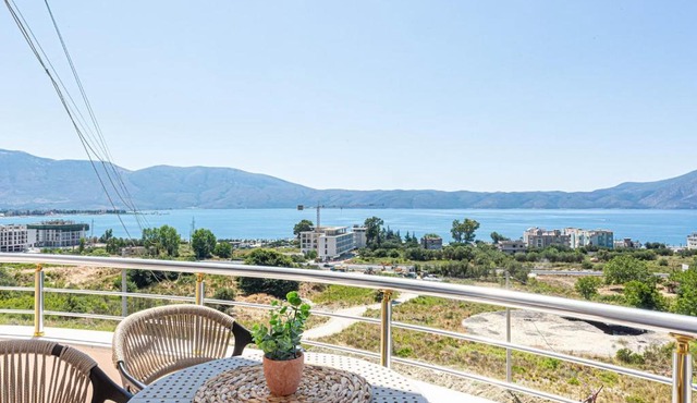 Radhima Residence 16 - Two Bedroom Apt, Sea View in Vlorë