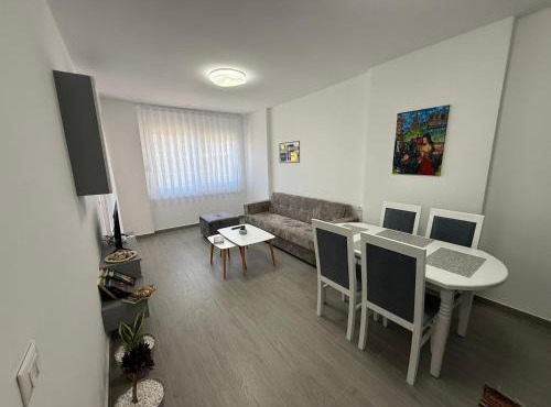 Rei Apartments in Shëngjin