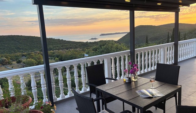 Relax and wake up to sea views and Montenegrin charm