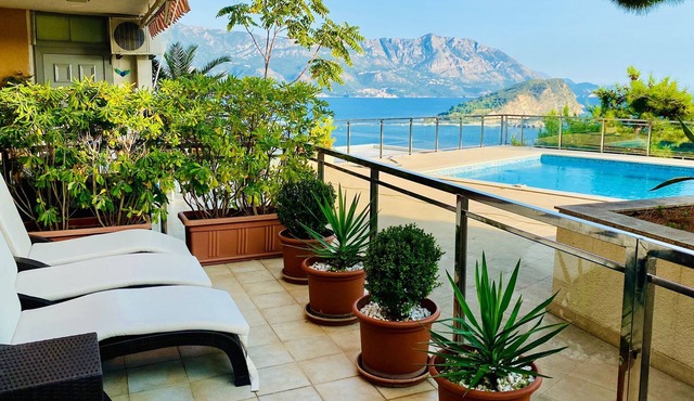 Relax Apt is the absolute best view and Location with pool in Budva