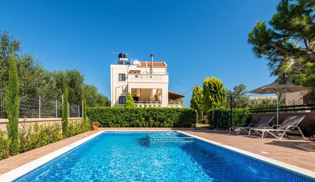 Relaxing Villa, Walking Distance to Almyrida Beach in Chania