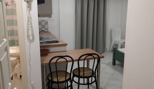 Renia Studios Economy studio ground floor for upto 4pers in Agia Pelagia