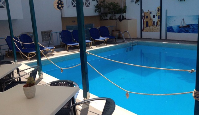 Renia Studios -Studio for 2 plus 1 pers with a swimming pool in Agia Pelagia