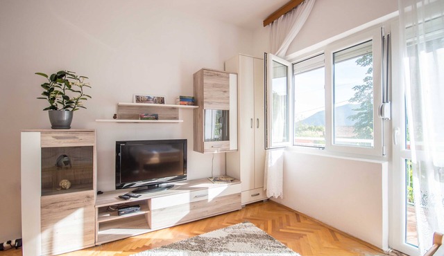 Risan Apartment, Boka Bay