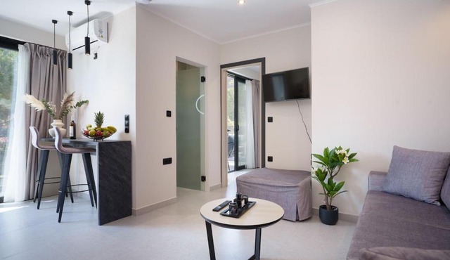 Ristanis Potami Mare Beachfront Retreat